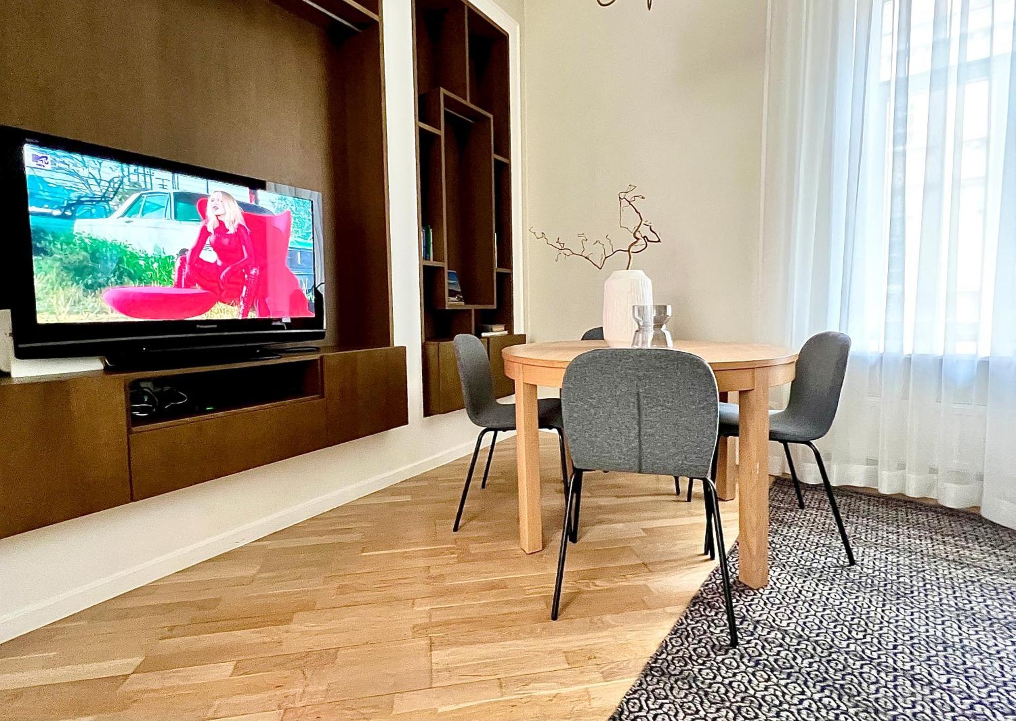 Vilnius Apartments & Suites - Town Hall Room photo